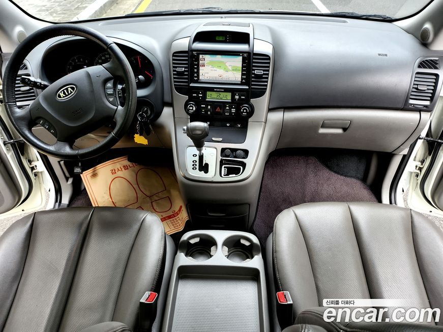 Kia Canival 2011