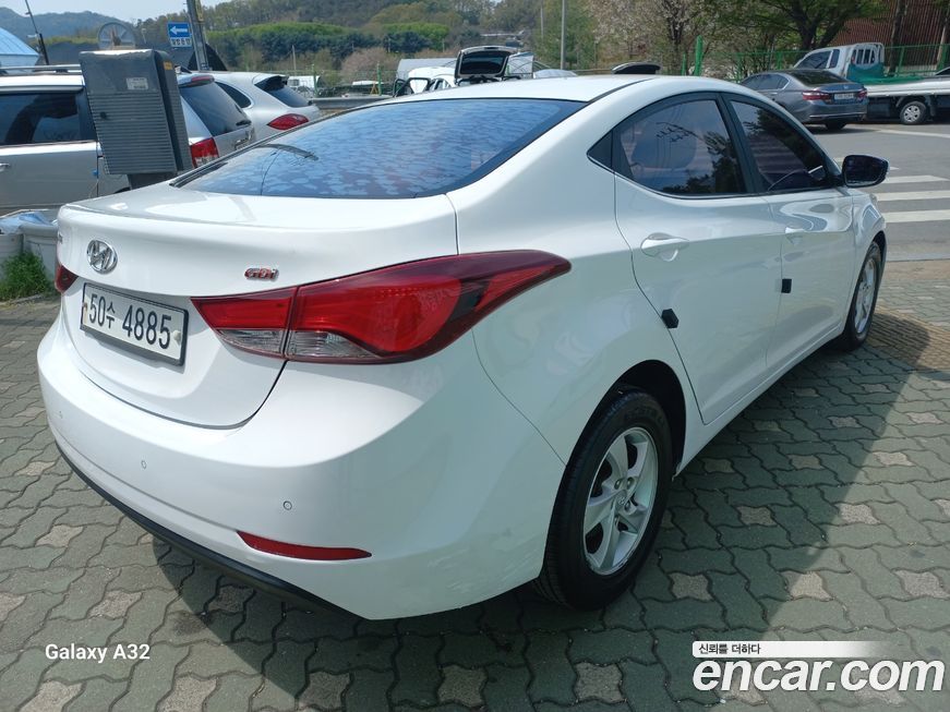 Hyundai AVANTE 2014