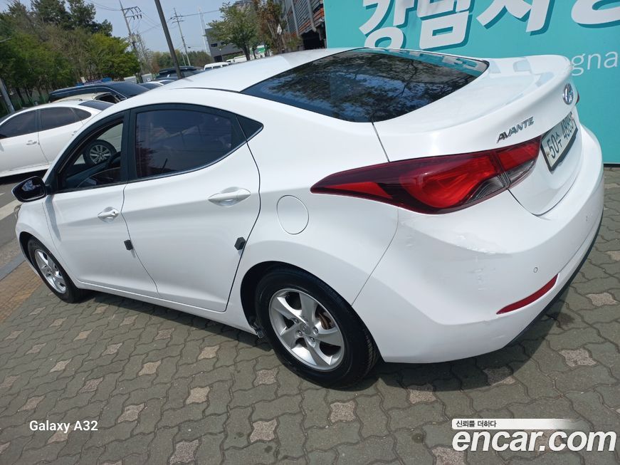 Hyundai AVANTE 2014