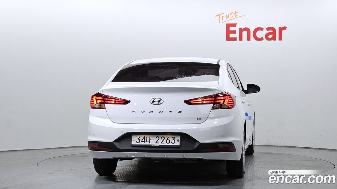 Hyundai AVANTE 2019
