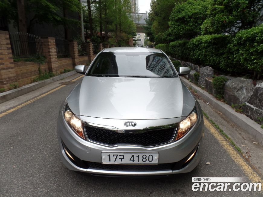 Kia K5 2011