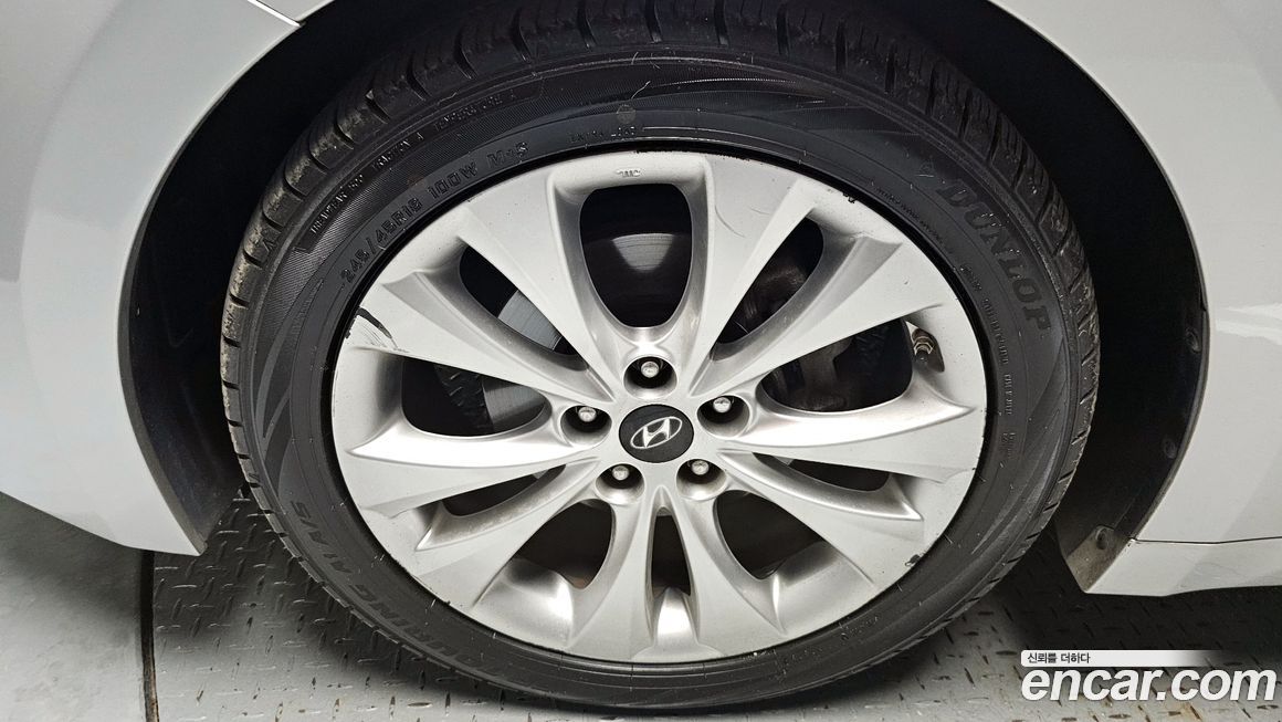 Hyundai Grandeur 2012