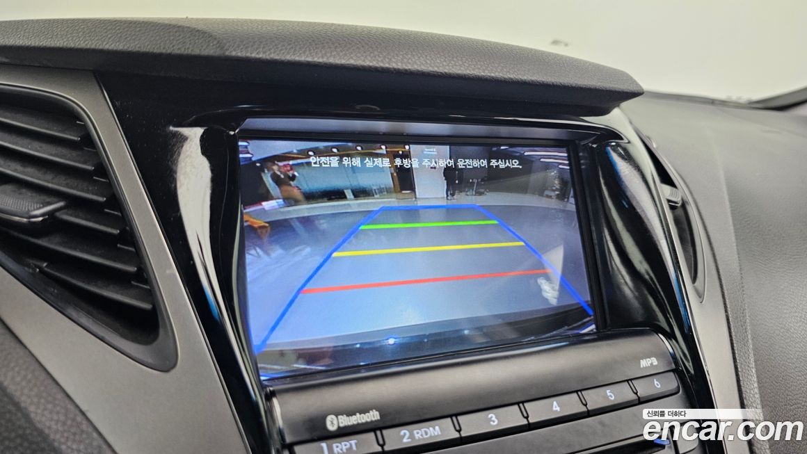 Hyundai Grandeur 2012