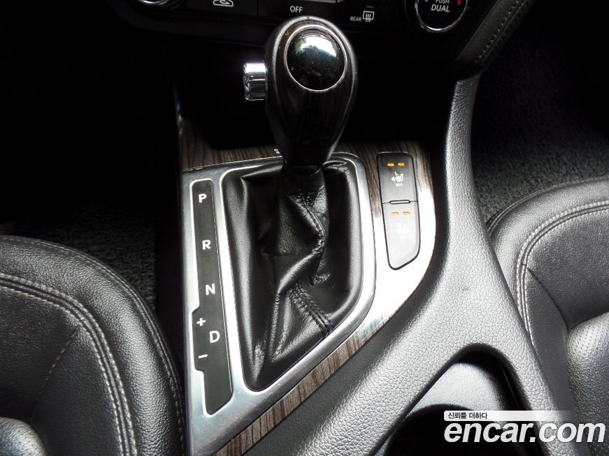 Kia K5 2011
