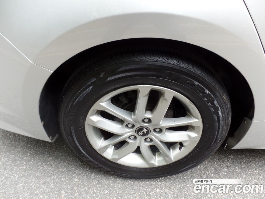 Kia K5 2011