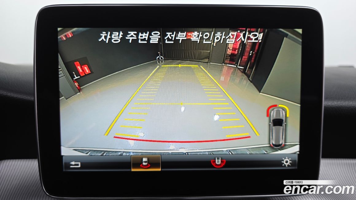 Mercedes-Benz GLA-Class 2016