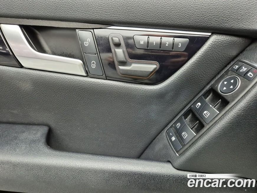 Mercedes-Benz C-Class 2012