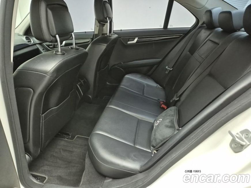 Mercedes-Benz C-Class 2012