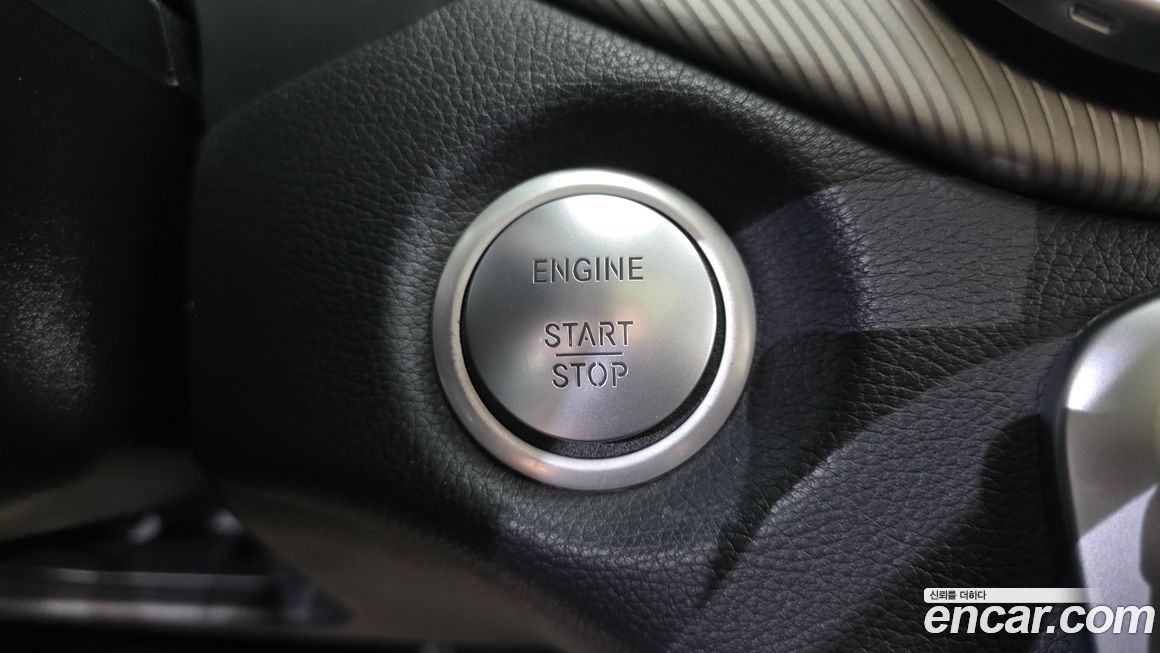 Mercedes-Benz GLA-Class 2016