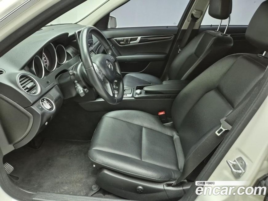 Mercedes-Benz C-Class 2012