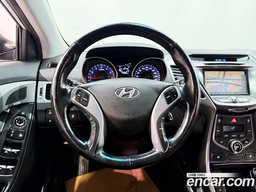 Hyundai AVANTE 2014