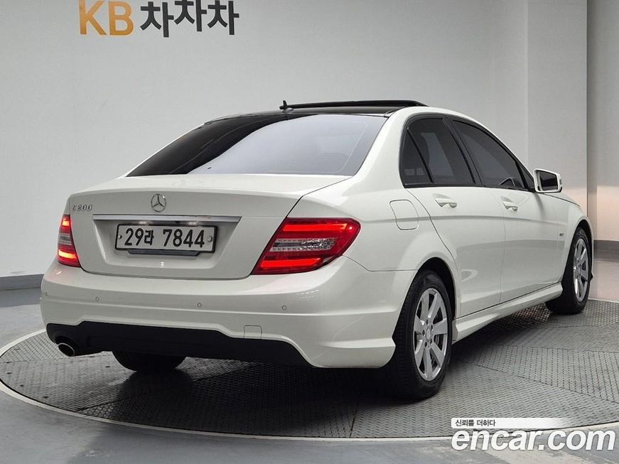 Mercedes-Benz C-Class 2012