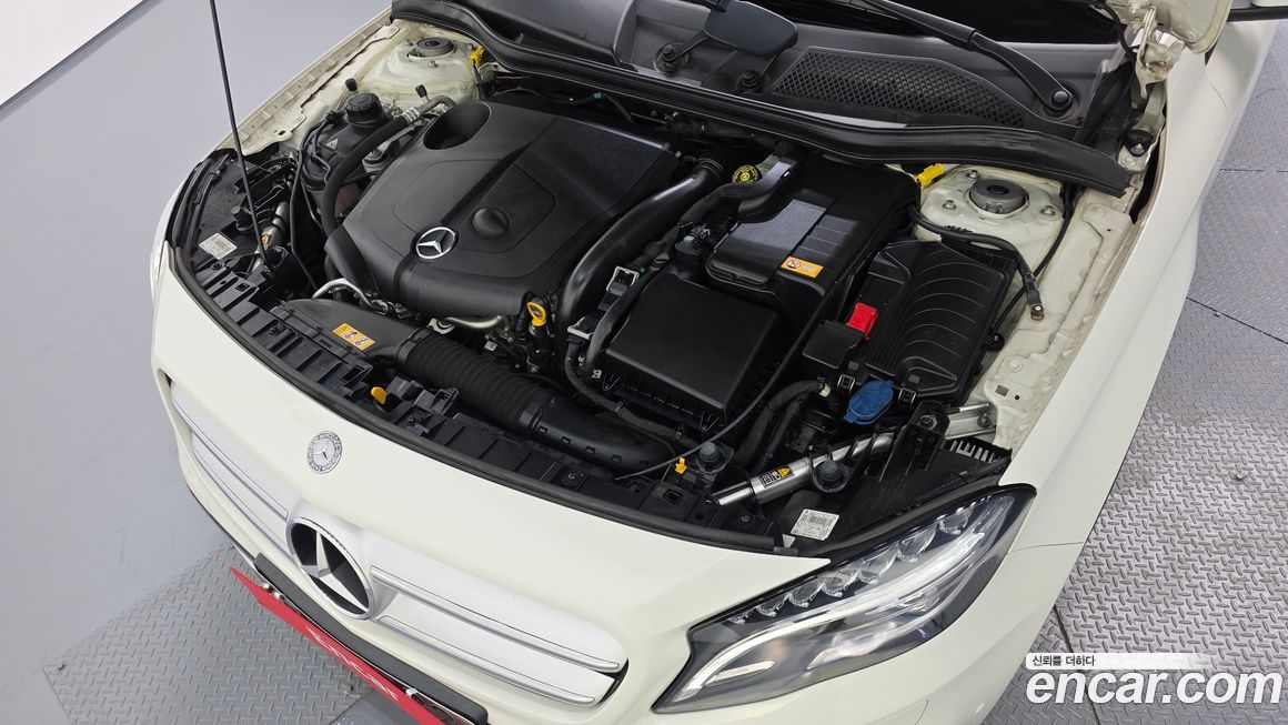 Mercedes-Benz GLA-Class 2016