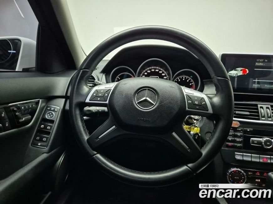 Mercedes-Benz C-Class 2012