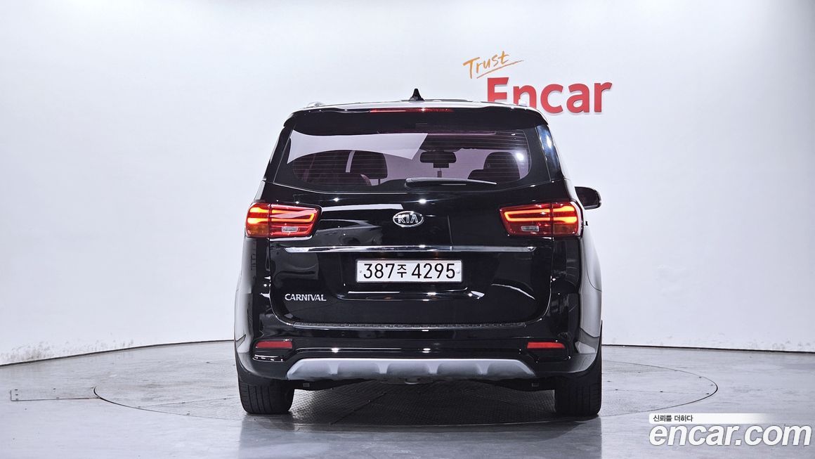 Kia Canival 2019