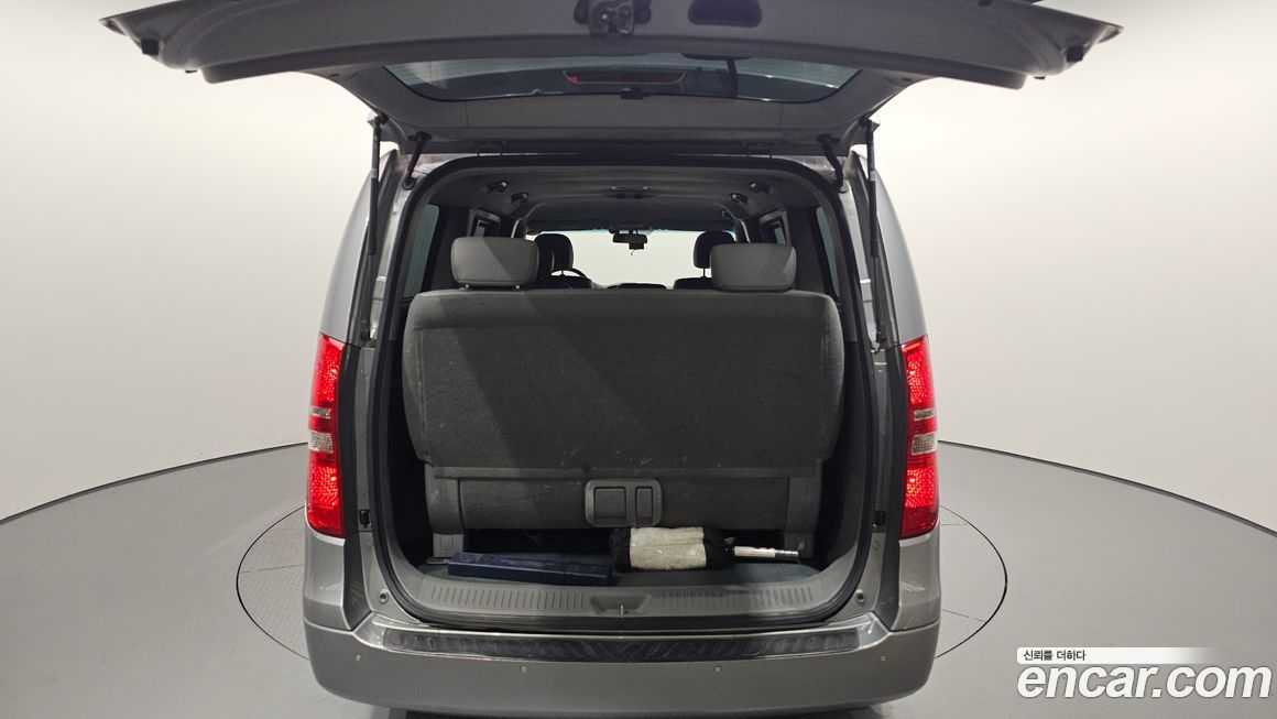 Hyundai Starex 2019