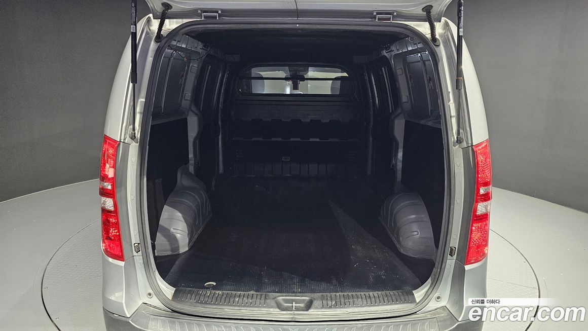 Hyundai Starex 2019