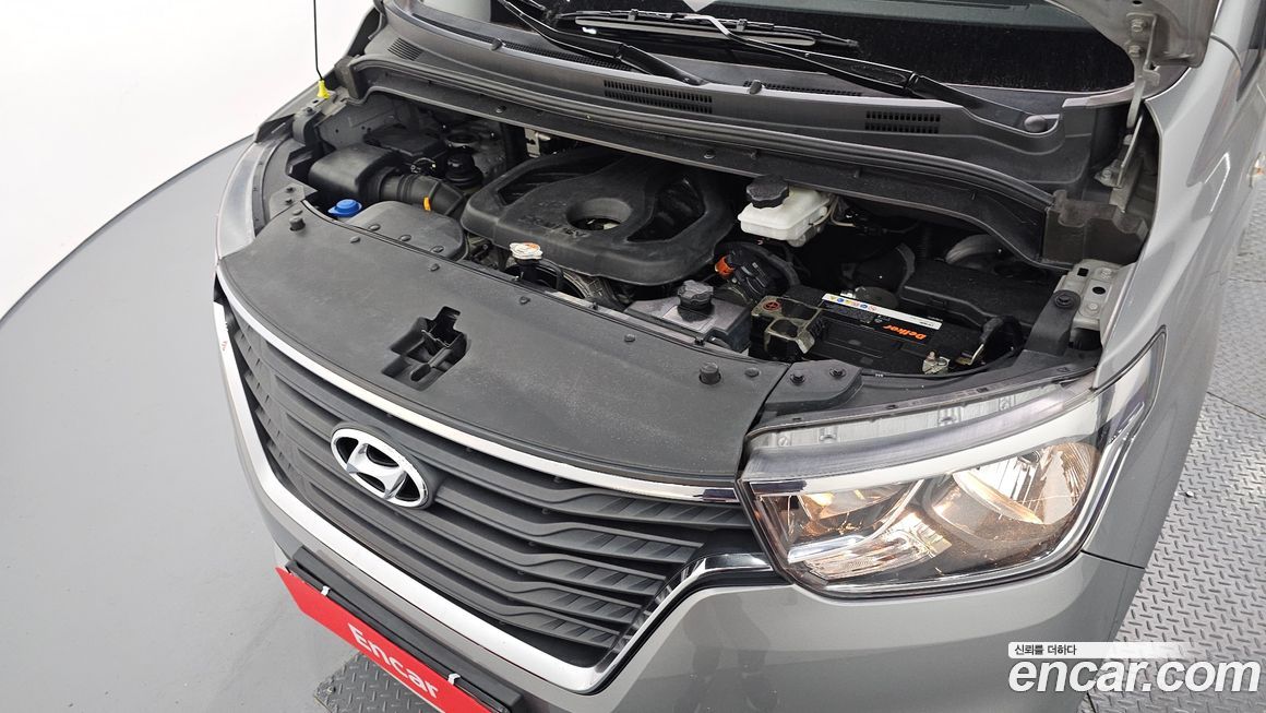 Hyundai Starex 2019
