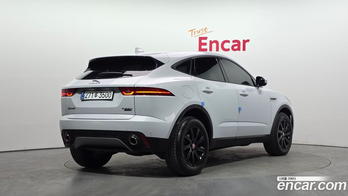 Jaguar E-PACE 2018