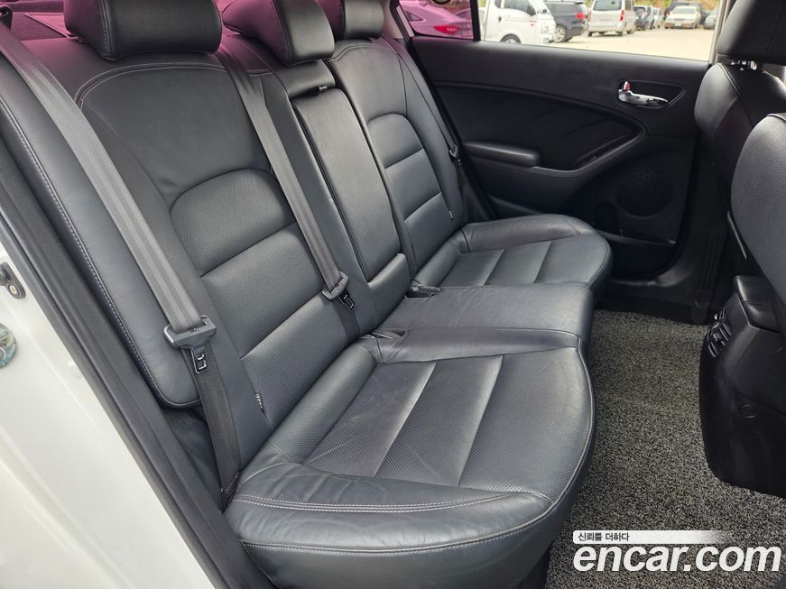 Kia K3 2015