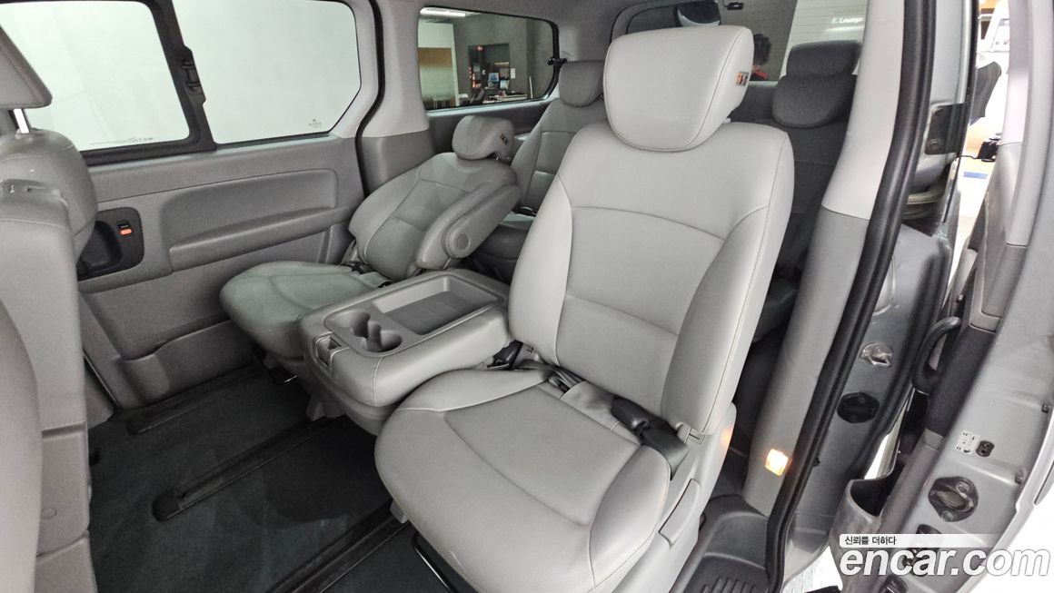 Hyundai Starex 2019