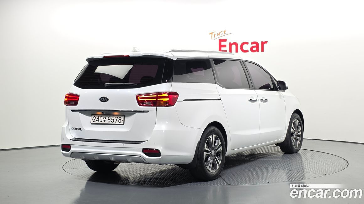 Kia Canival 2019