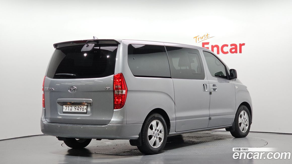 Hyundai Starex 2019