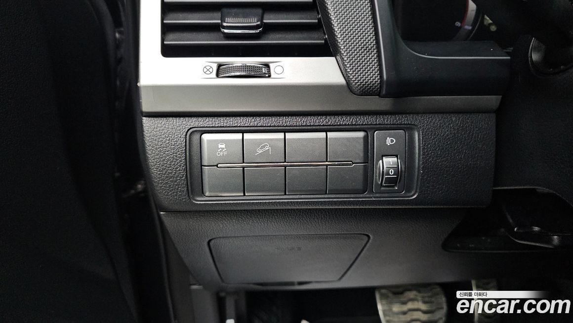 KG_Mobility_Ssangyong Rexton 2019