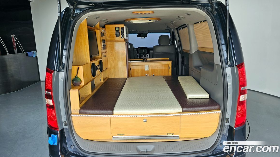 Hyundai Starex 2018
