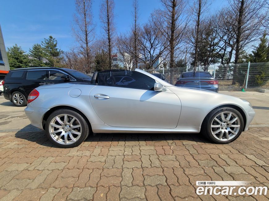 Mercedes-Benz SLK-Class 2005
