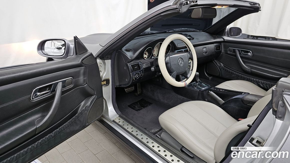 Mercedes-Benz SLK-Class 2001