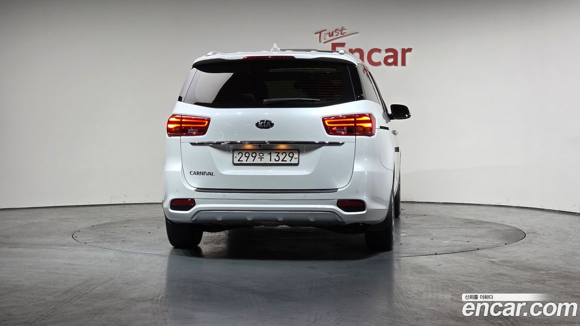 Kia Canival 2020