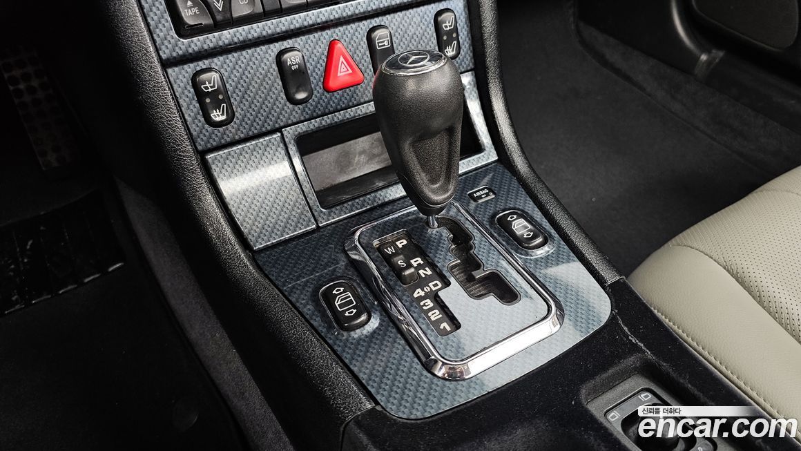 Mercedes-Benz SLK-Class 2001