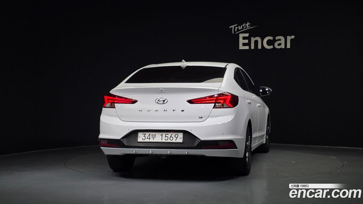 Hyundai AVANTE 2019