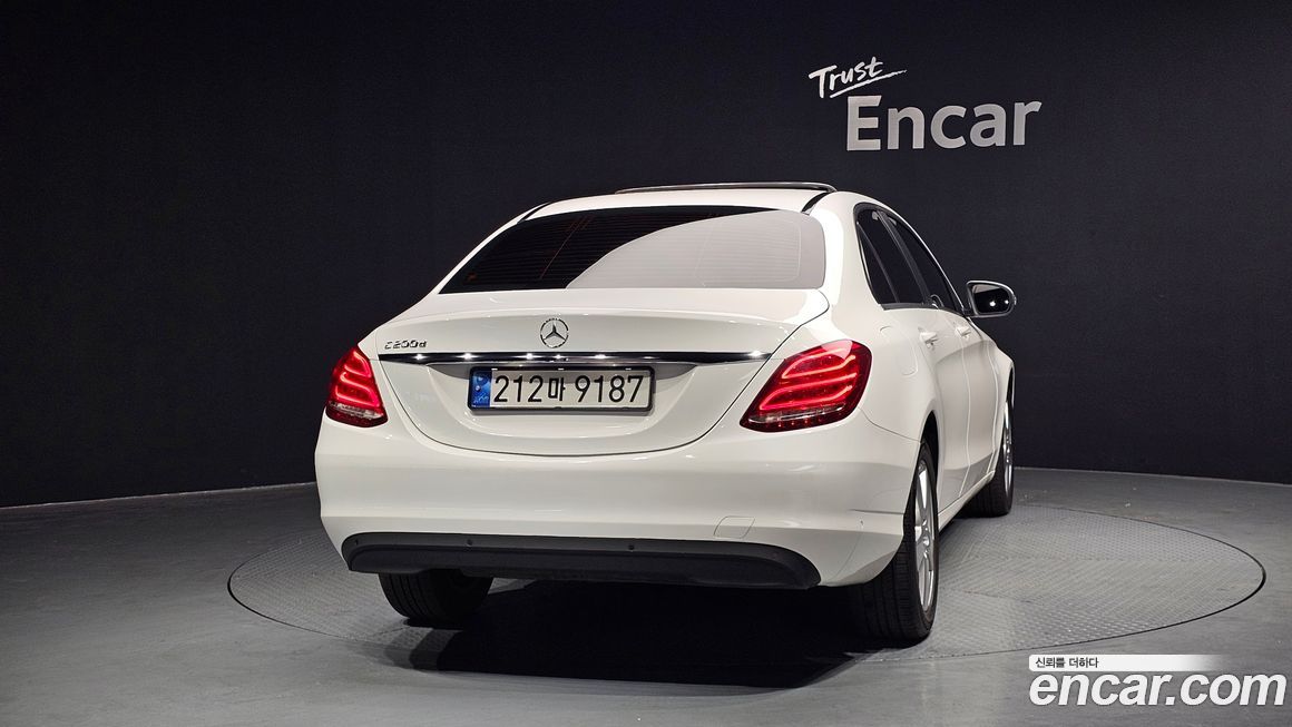 Mercedes-Benz C-Class 2016