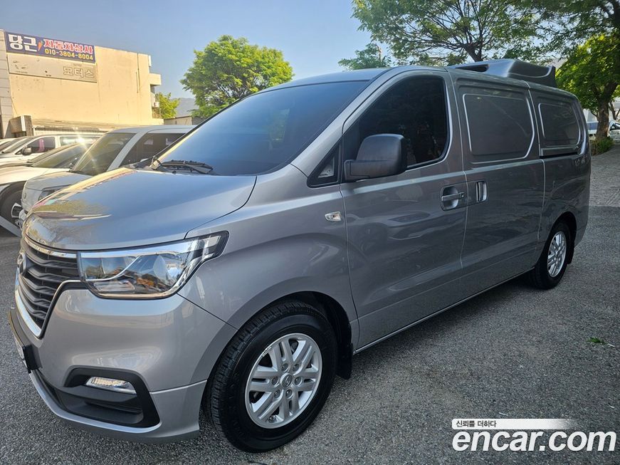 Hyundai Starex 2021