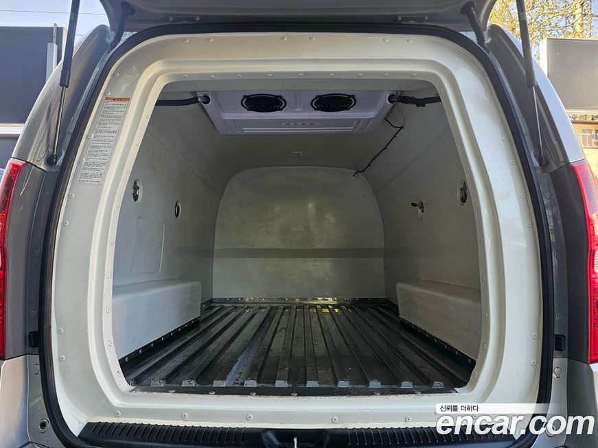 Hyundai Starex 2021