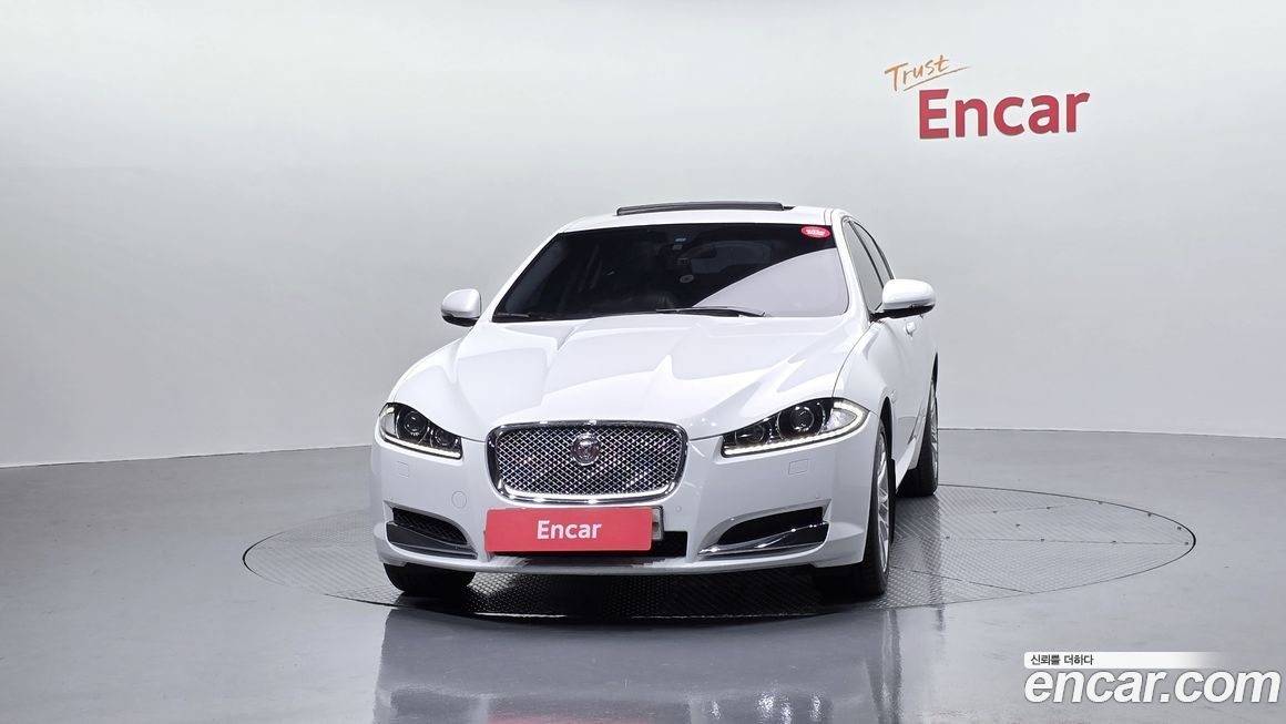 Jaguar XF 2014