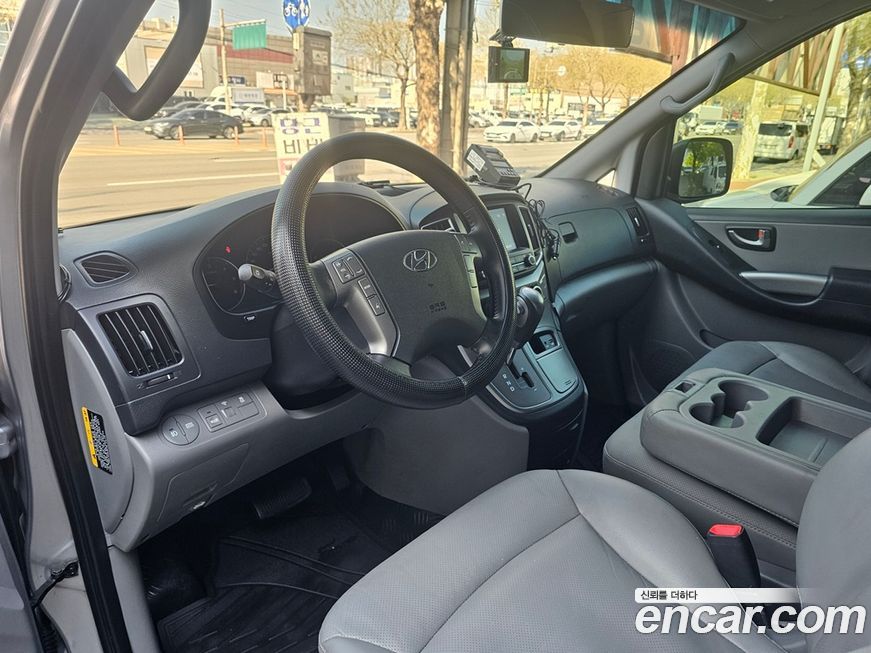 Hyundai Starex 2021