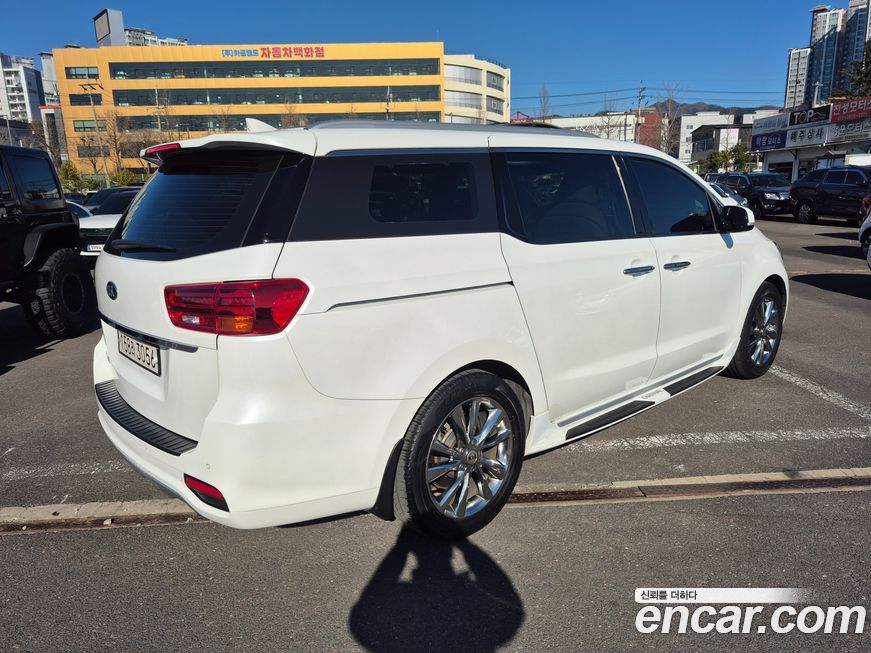 Kia Canival 2020