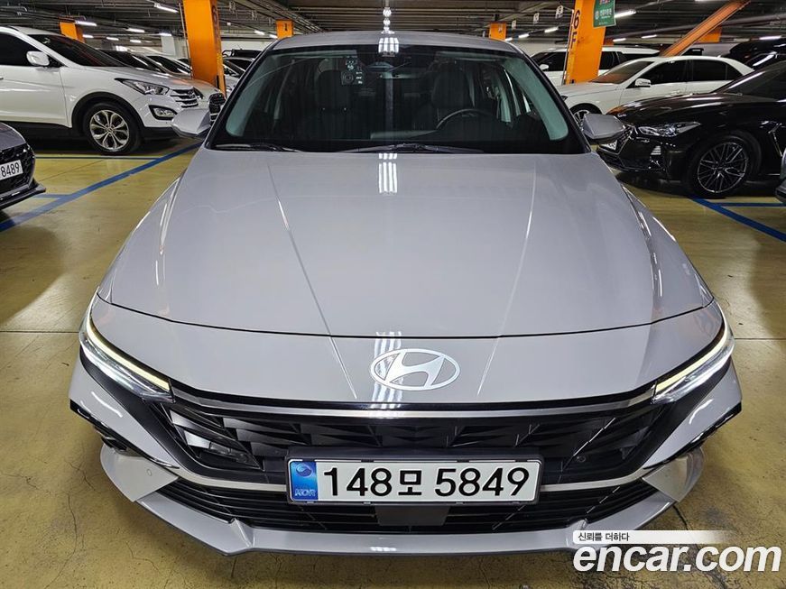 Hyundai AVANTE 2024