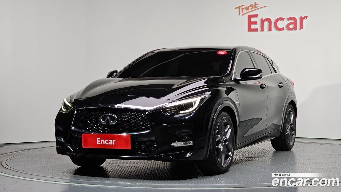 Infiniti Q30 2017