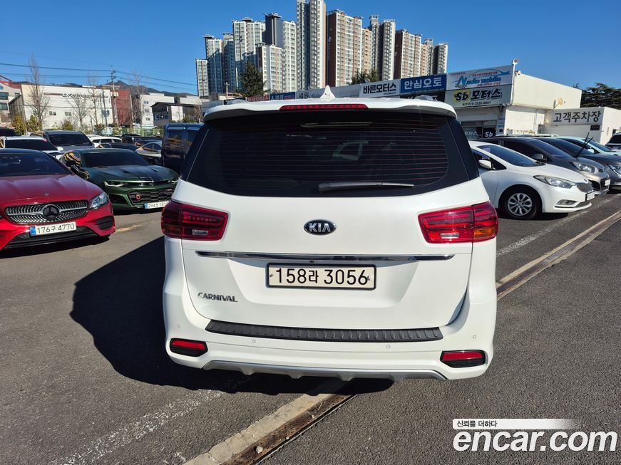 Kia Canival 2020