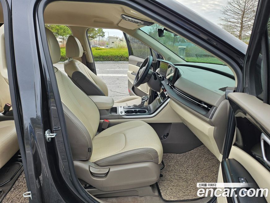 Kia Canival 2021
