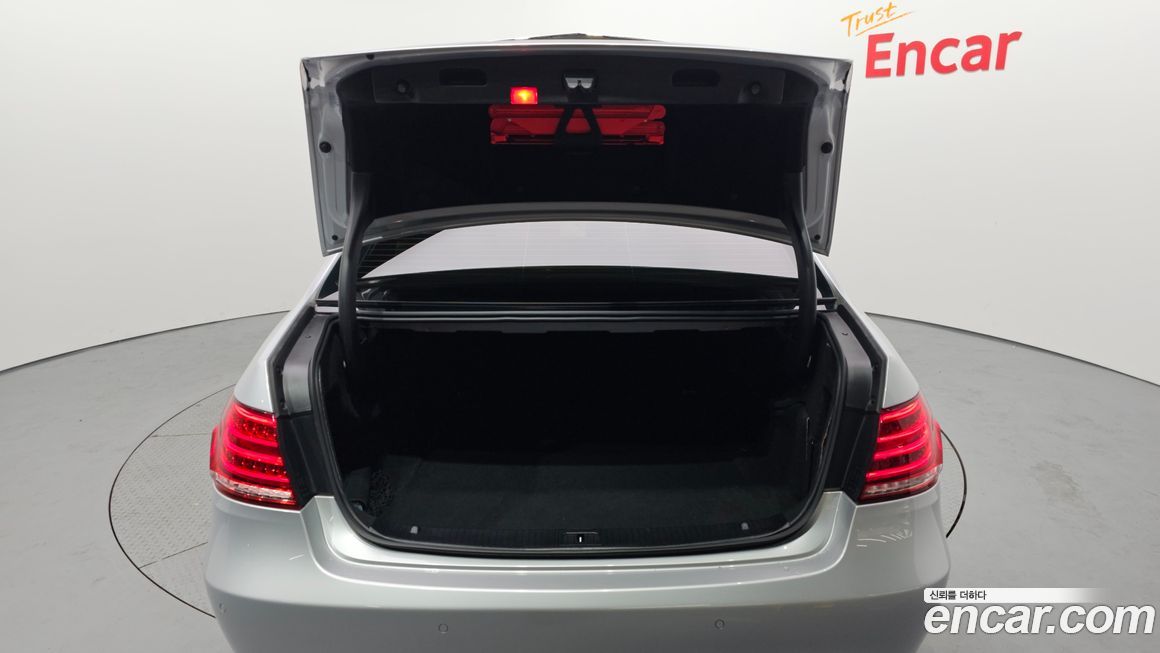 Mercedes-Benz E-Class 2014