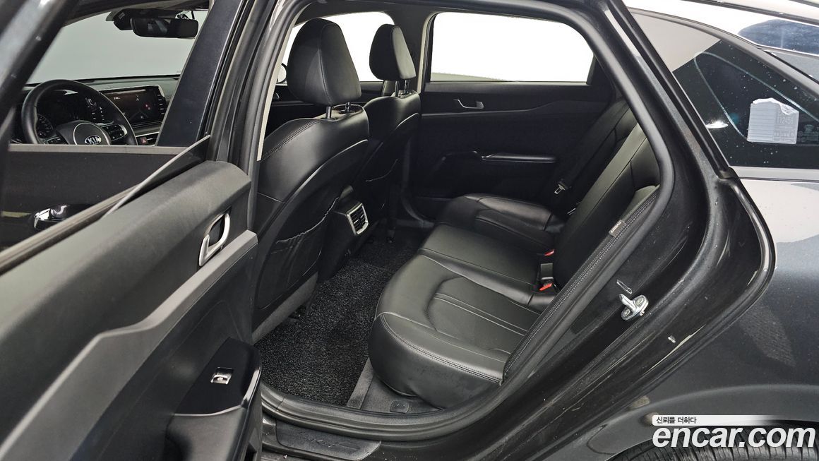 Kia K5 2021
