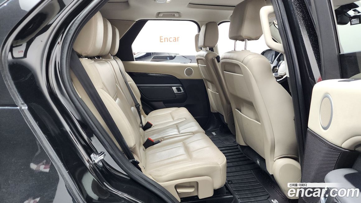 Land Rover Discovery 2019