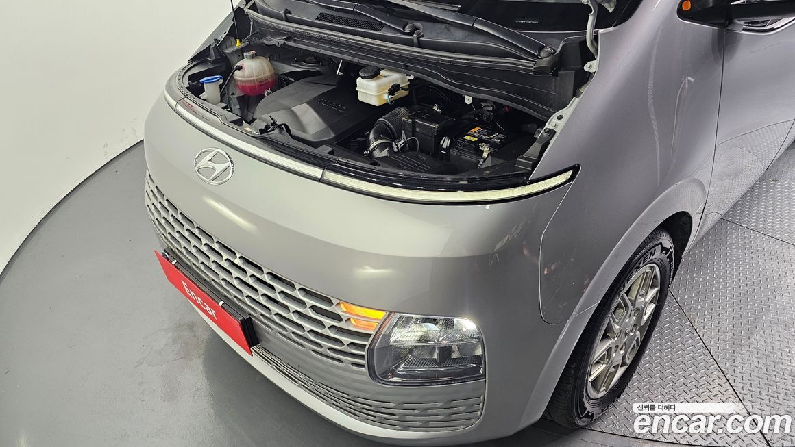 Hyundai Staria 2024