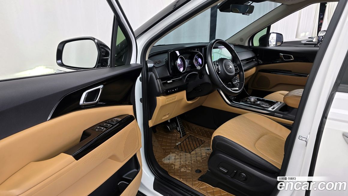Kia Canival 2021