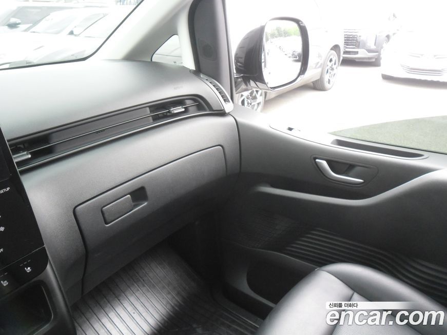 Hyundai Staria 2023